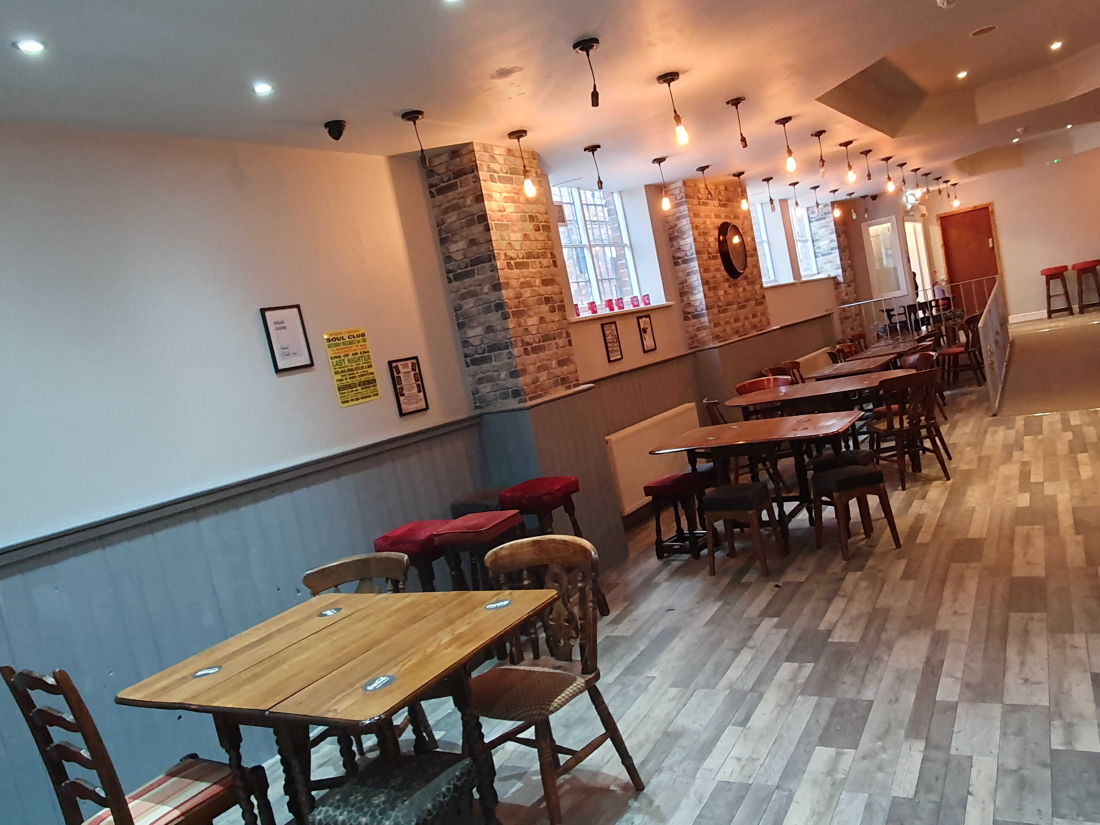 Laminate floor installation and commercial decorating project